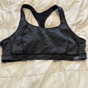 NWOT SPORTS BRA